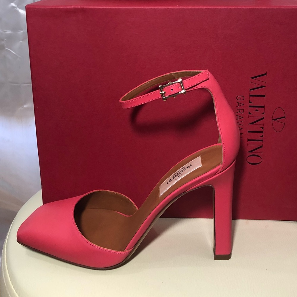 Valentino Garavani Leather Ankle Strap Sandals